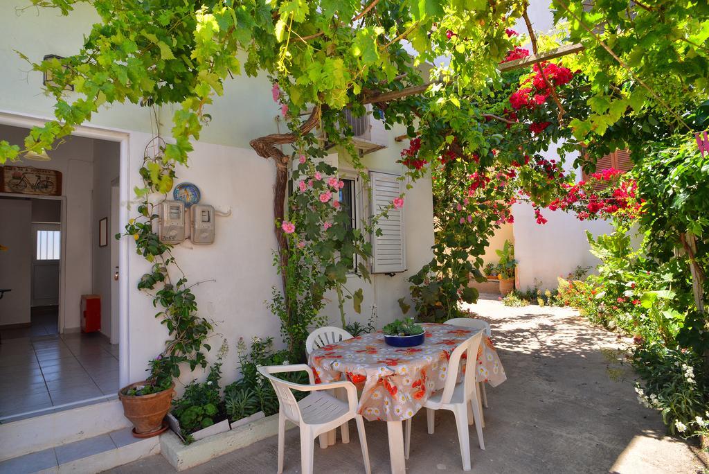 Katerina Rooms & Studios Palekastro Ngoại thất bức ảnh